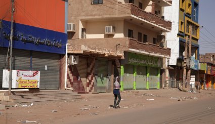 بدء عصيان مدني في الخرطوم غداة مقتل 7 متظاهرين ضد الانقلاب العسكري