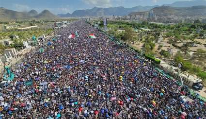 طوفان بشري باليمن في مسيرات 'وفاء يمن الأنصار لغزة الأحرار'