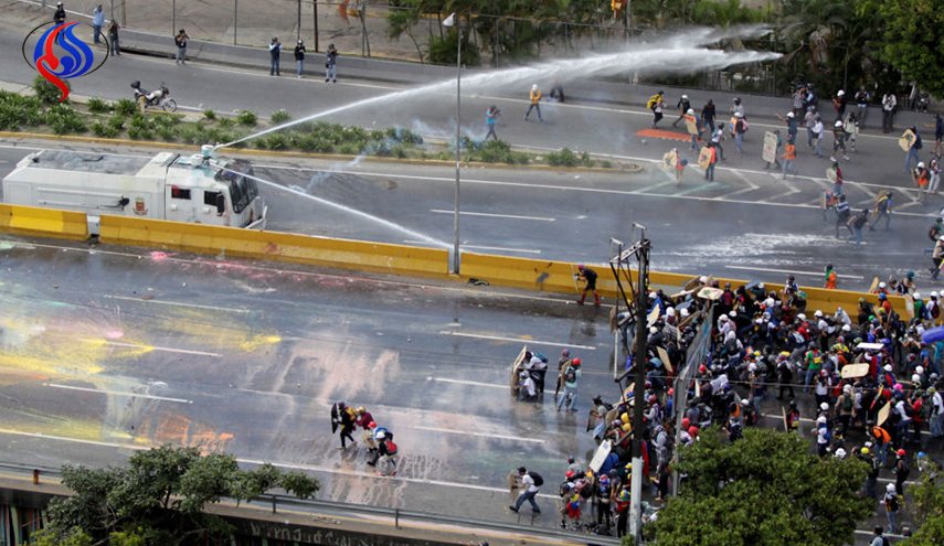 آمریکا به اتباع خود دستور داد ونزوئلا را ترک کنند