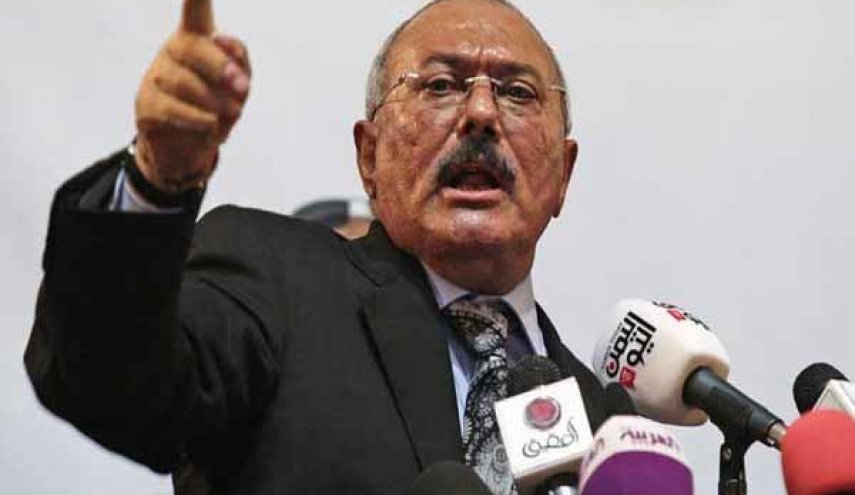 کمیته‌های مردمی یمن: عبدالله صالح از پشت به ما خنجر زده است