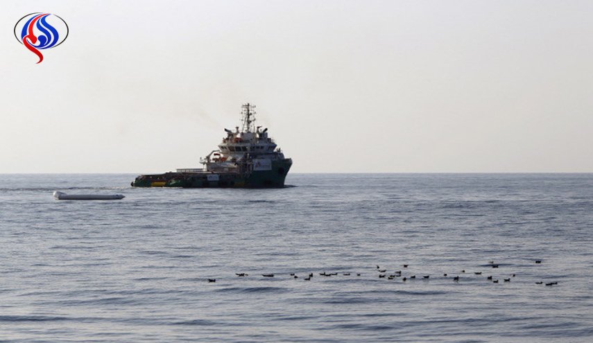 کشتی مسافربری در سواحل یمن از کار افتاد 