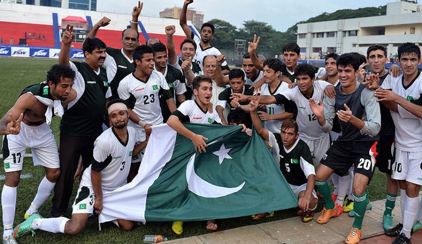 FIFA suspends Pakistan from international football
