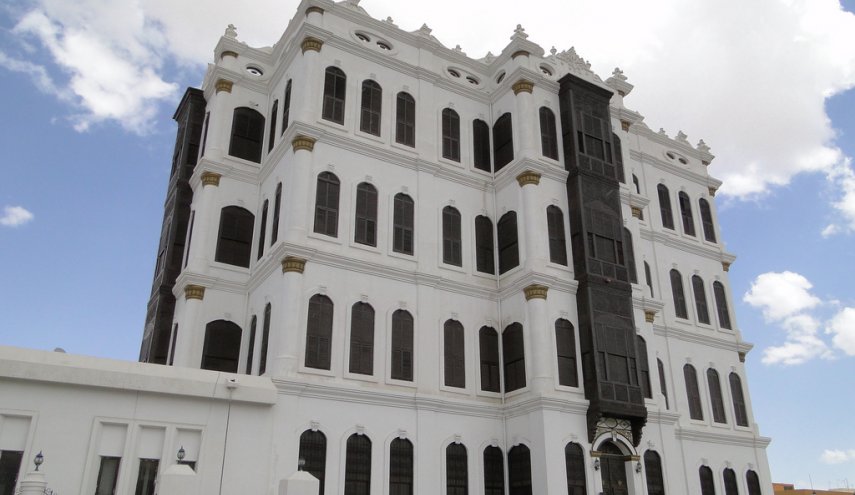 قصر شبرا هو أحد القصور التاريخية الموجودة في مدينة الطائف في السعودية 