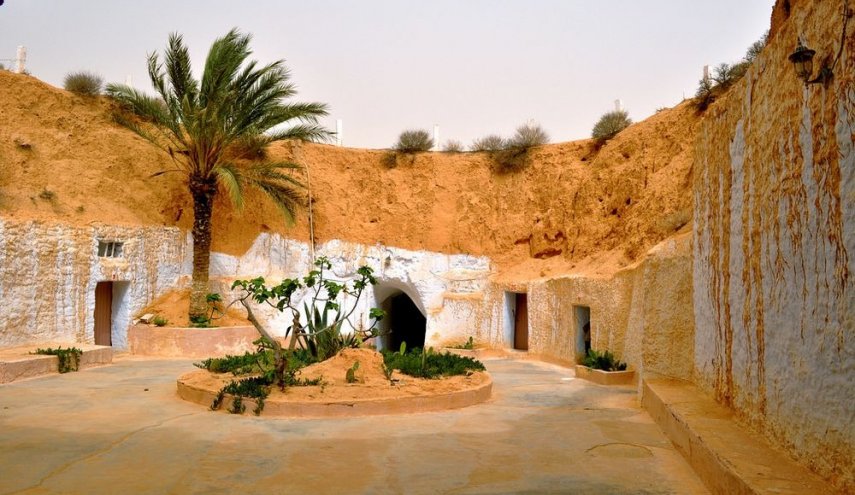 منازل تحت الأرض في مطماطة تونس