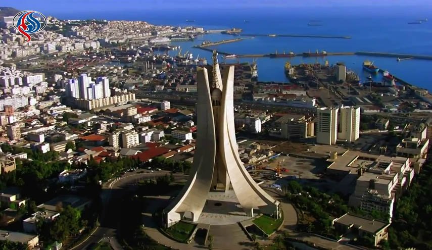 صحيفة جزائرية تكشف عن فضيحة عقارية