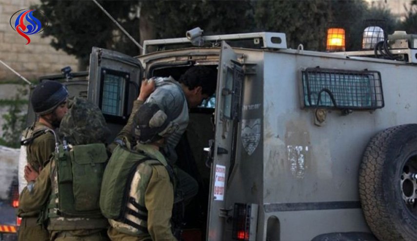الاحتلال يعتقل 23 فلسطينيا من الضفة