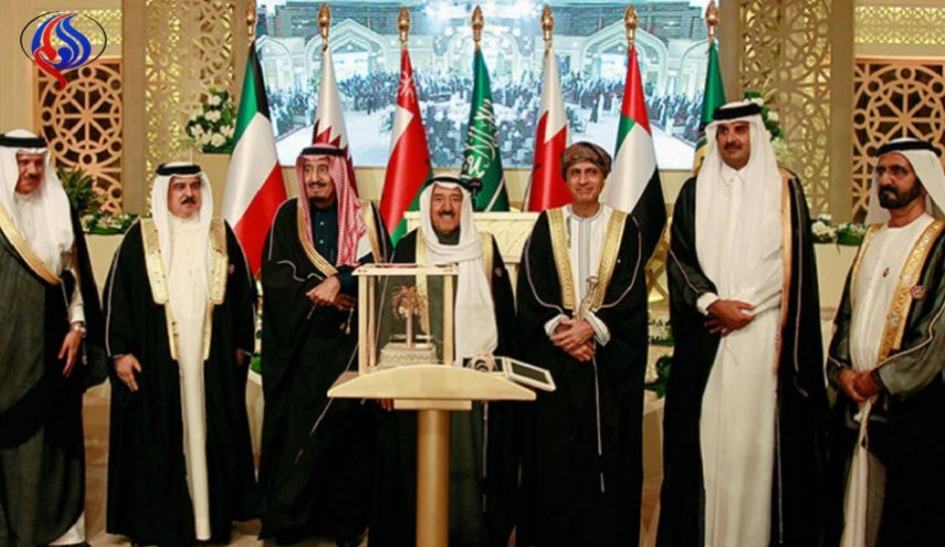  بعد تصريح ملك البحرين.. هل بدأ انهيار مجلس التعاون؟