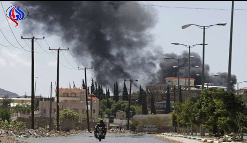 انفجار سيارة مفخخة في عدن واشتباكات لا تزال مستمرة