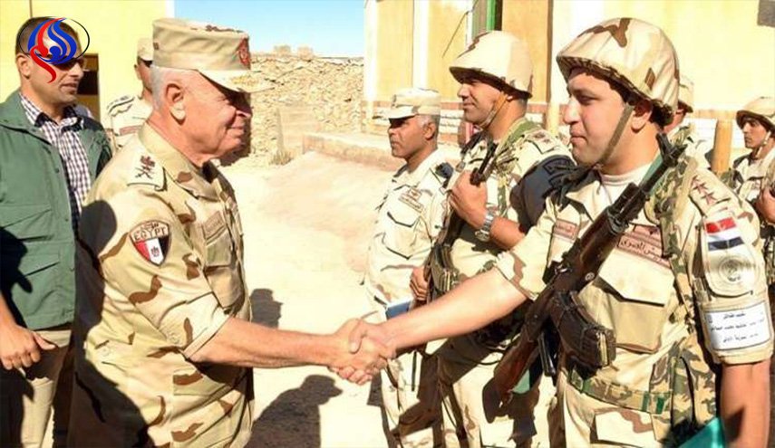 رئيس الأركان المصري الجديد يطلب من الجيش 