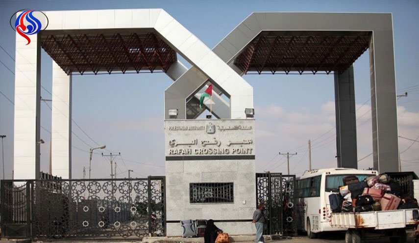 مصر توافق على مرور طلبة غزة الحاصلين على منح دراسية عبر معبر رفح