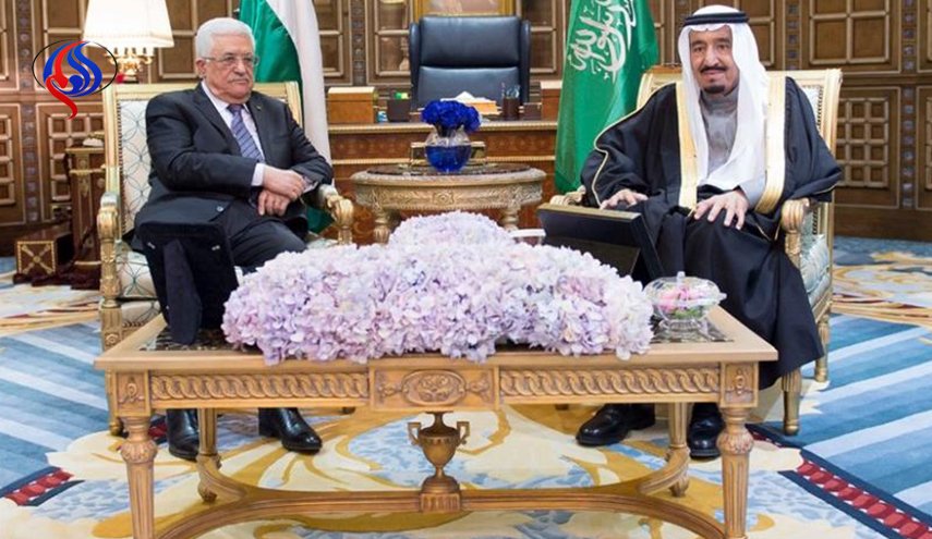 محمود عباس يلتقي الملك السعودي