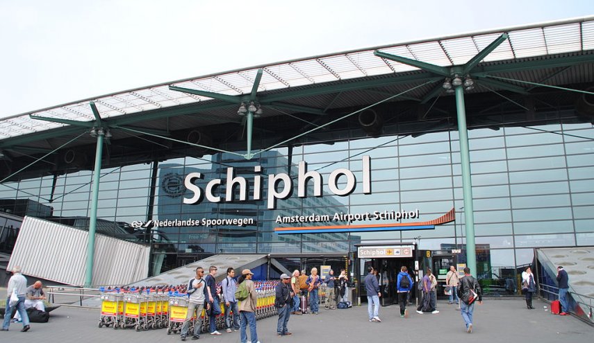 تخلیه بخش هایی از فرودگاه آمستردام به دنبال کشف بسته مشکوک