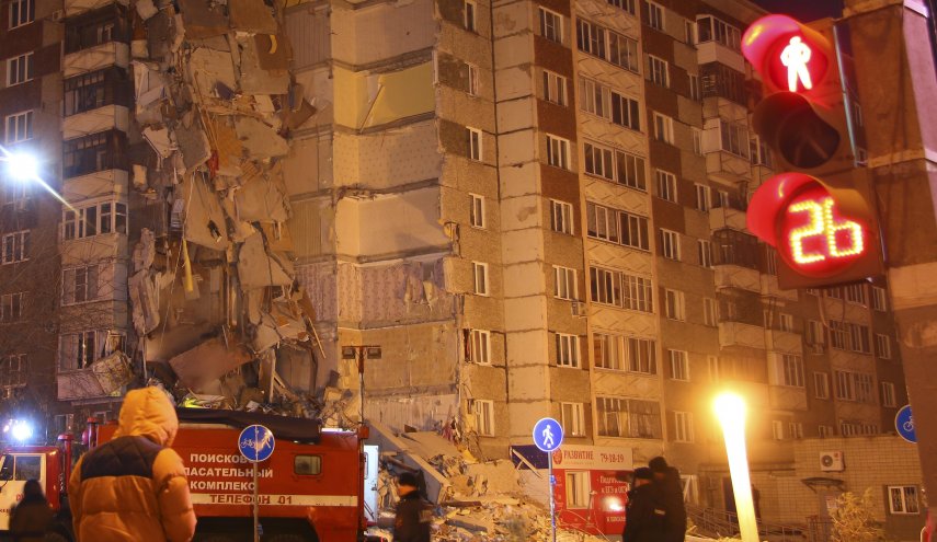 6 قتلى وجرحى على الاقل بانهيار مبنى في روسيا
