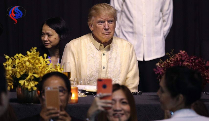 عکس / ترامپ باز هم در سفر آسیایی اش جنجال انگیخت