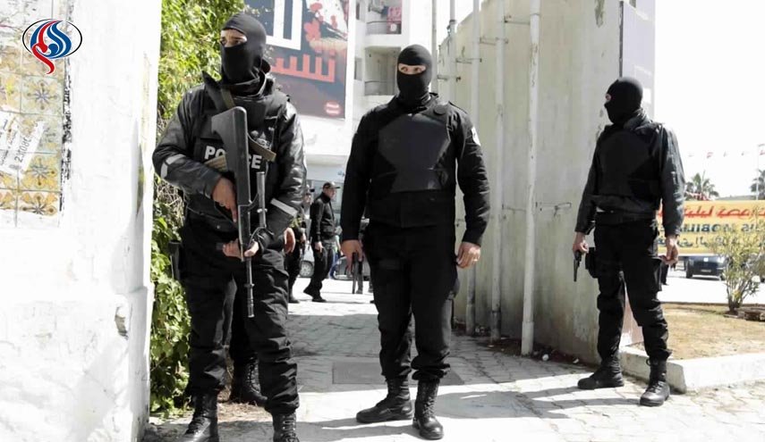 تونس.. القبض على تكفيريين يشتبه بانضمامهم لتنظيم إرهابي