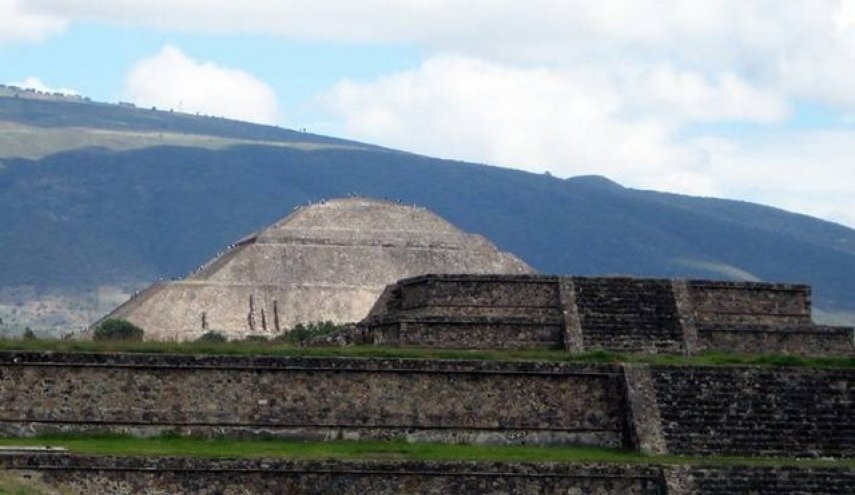 تيوتيهواكان مدينة أثرية قديمة قرب مكسيكو سيتي 