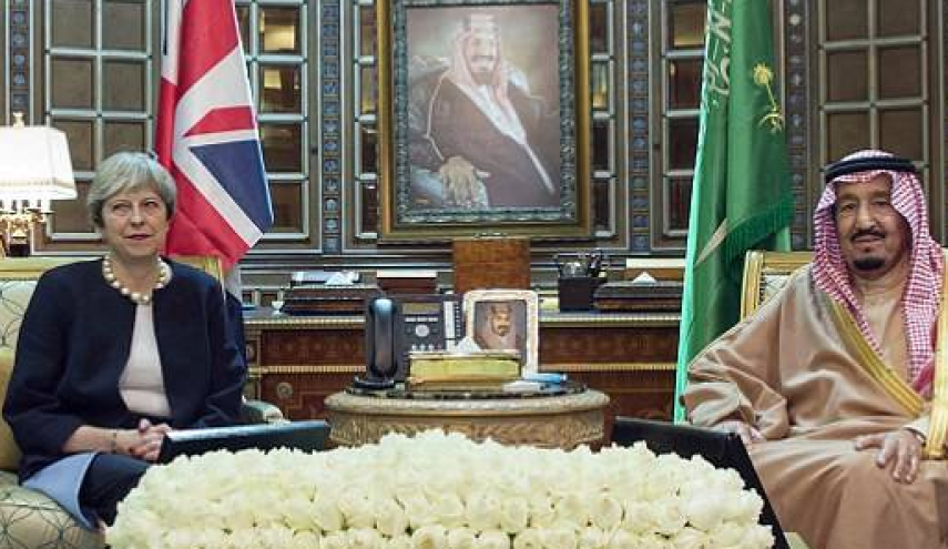نخست‎وزیر انگلیس در عربستان خواستار «کاهش» محاصره یمن شد