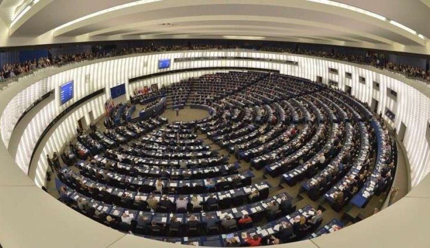 برلمان اوروبا يصدق قرارا يوصي حظر بيع اسلحة للسعودية
