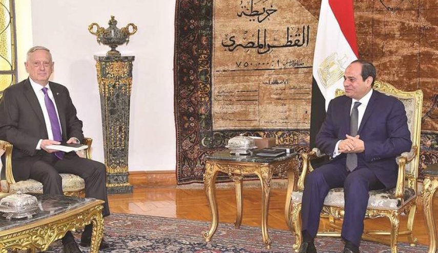 دیدار وزیر دفاع آمریکا با رئیس جمهوری مصر