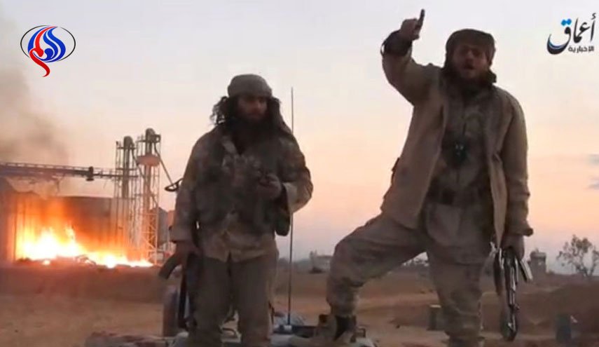 آمریکا تروریست ها را برای تشکیل ارتش جدید سوریه آماده می کند