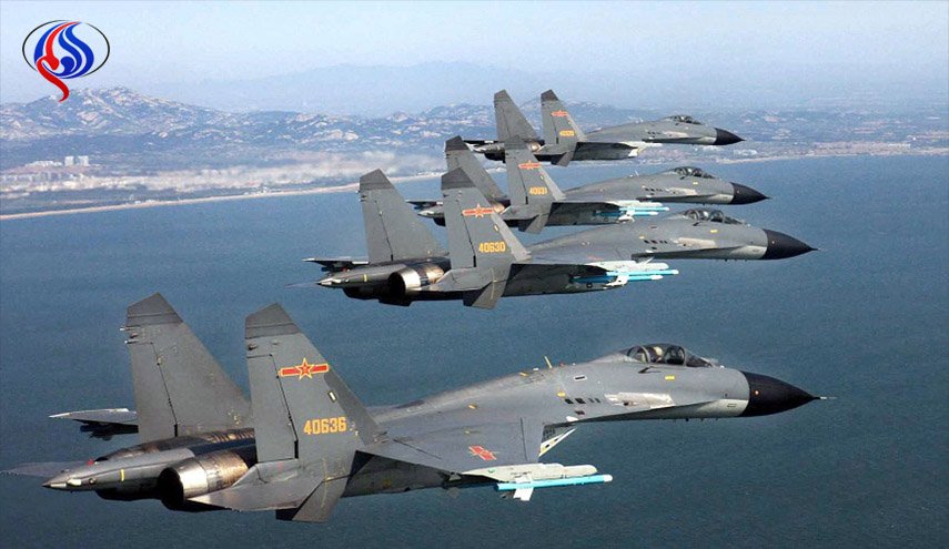 طائرات حربية صينية تحاكي هجوم جوي فوق بحر اليابان