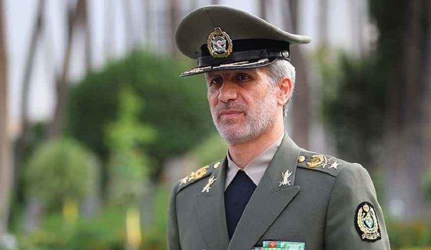 وزير الدفاع الايراني: مزاعم هيلي مسرحية مثيرة للسخرية