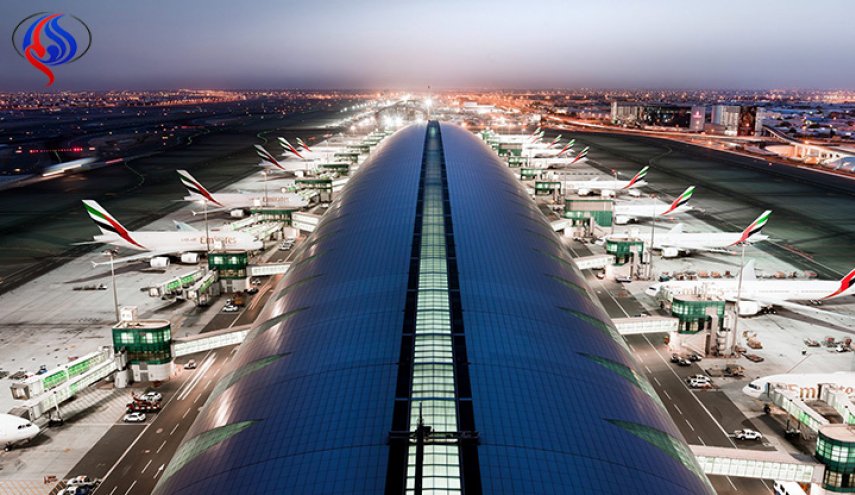 ما سبب إلغاء وتأجيل عشرات الرحلات بمطارات الإمارات؟
