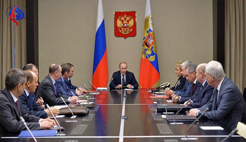 بوتين يحضر اجتماعا طارئا لمجلس الامن الروسي بشأن سوريا