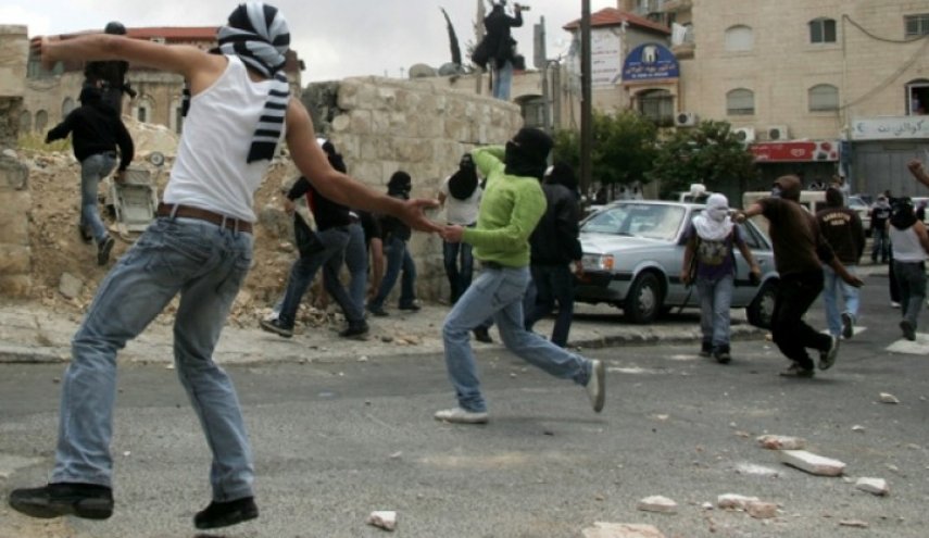 إصابات واعتقالات بمواجهات مع قوات الاحتلال بالضفة الغربية
