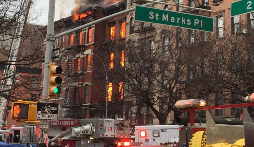 آتش‎سوزی در نیویورک 9 کشته و 15 زخمی بر جای گذاشت