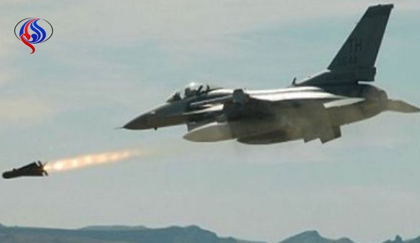طائرات الإحتلال تقصف مواقع لحماس في غزة