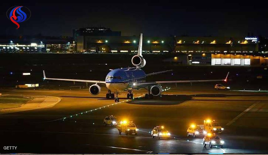 اصطدام طائرتين بمطار بيرسون في كندا وإجلاء عشرات الركاب 