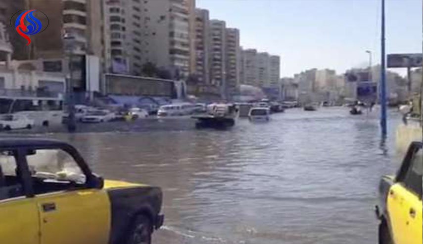 مصر.. تحذيرات من غرق مدينة الإسكندرية