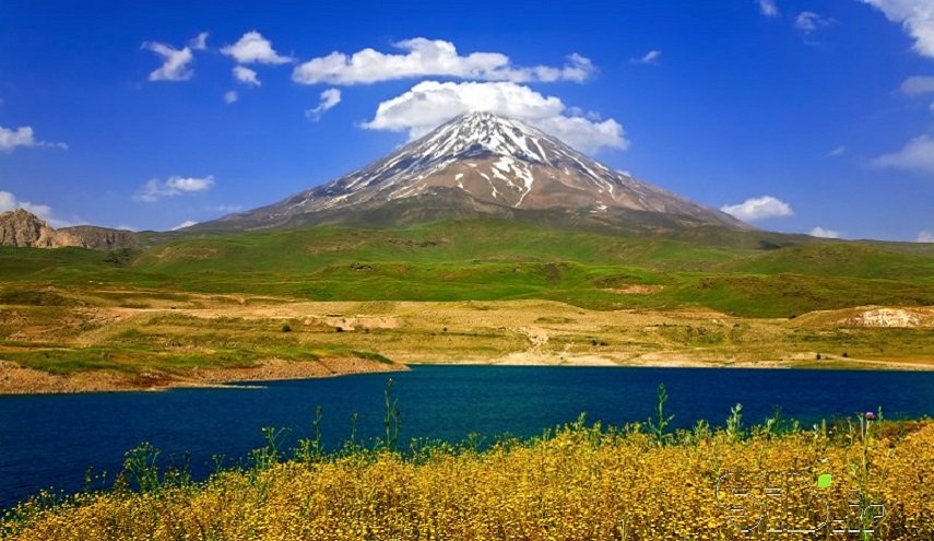 قمة جبل دماوند شمالي ايران مرشحة لقائمة التراث العالمي