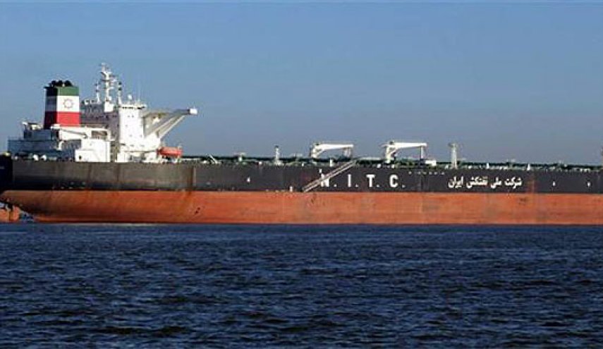 عملیات جستجو و نجات خدمه تانکر تحت مدیریت شرکت ملی نفتکش ایران ادامه دارد