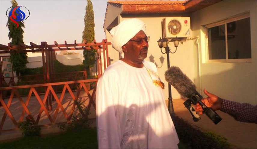 حاكم ولاية كسلا ينفي علمه بحشود عسكرية بإريتريا
