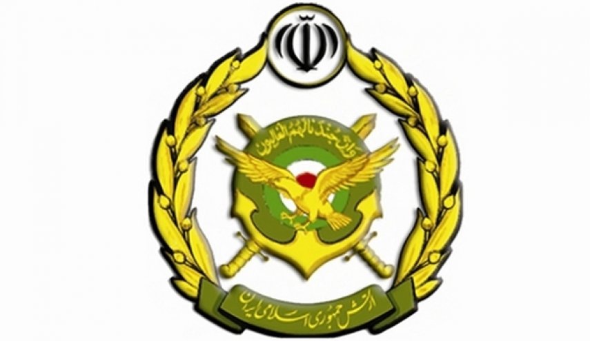 الملحقيات العسكرية لـ 25 دولة اجنبية تزور جامعة القيادة والاركان للجيش الايراني
