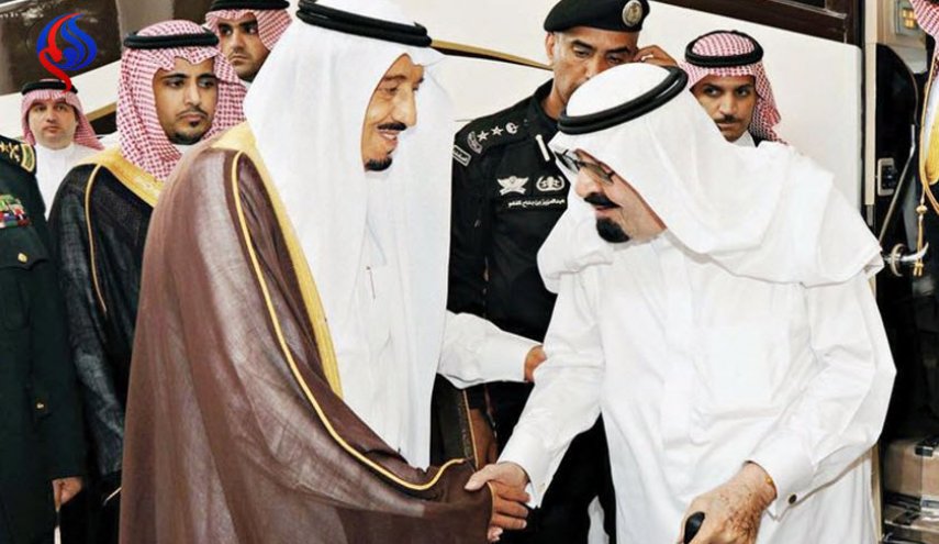 وثائقي خطير يفضح فساد كبار أمراء آل سعود - قناة العالم الاخبارية