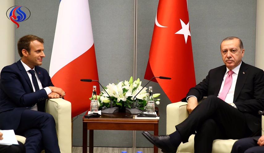 وعده اردوغان به ماکرون برای کاستن از تلفات انسانی در عملیات شاخه زیتون