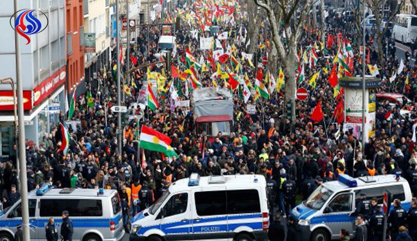 الشرطة الألمانية تفرق تظاهرة مؤيدة للأكراد