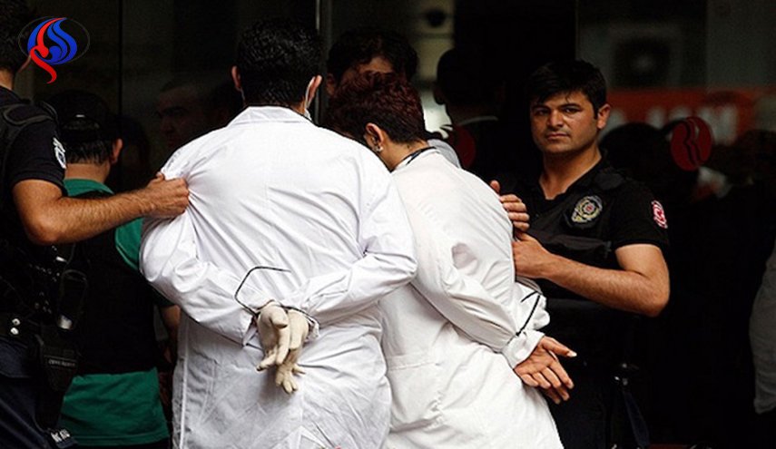 إعتقال عدد من أعضاء نقابة الأطباء التركية