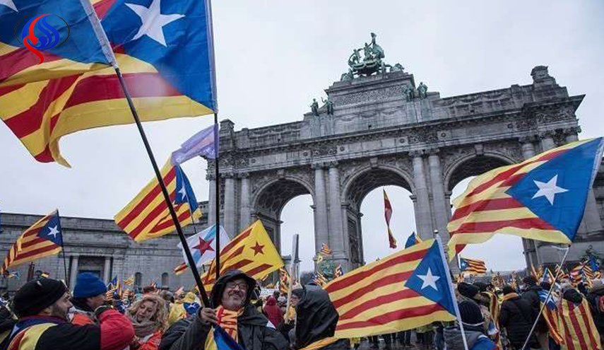 إقليم كتالونيا الإسباني يرجئ التصويت على زعيم جديد