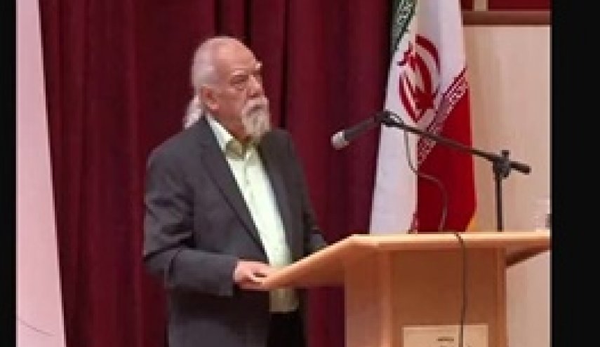 استاد آواز ایرانی در بیمارستان بستری شد