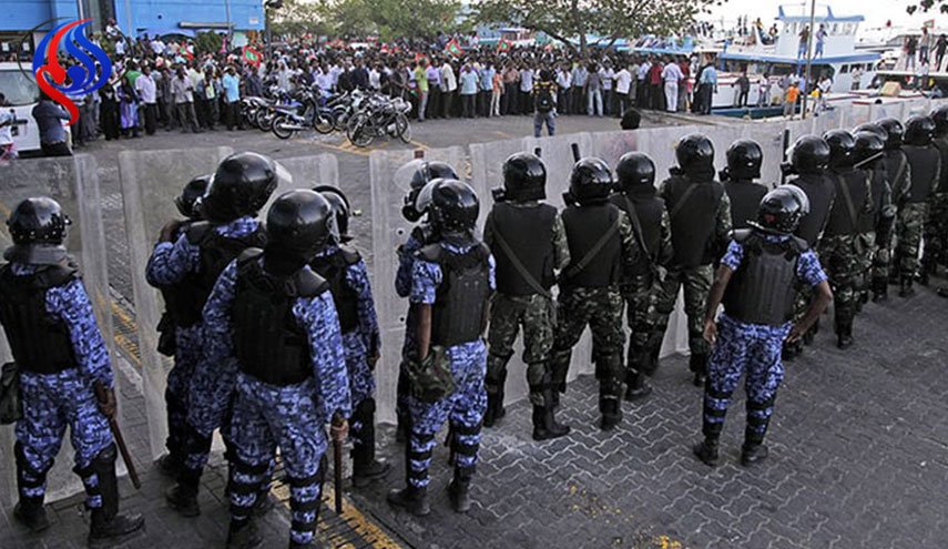 قوات الأمن فى المالديف تقتحم المحكمة العليا