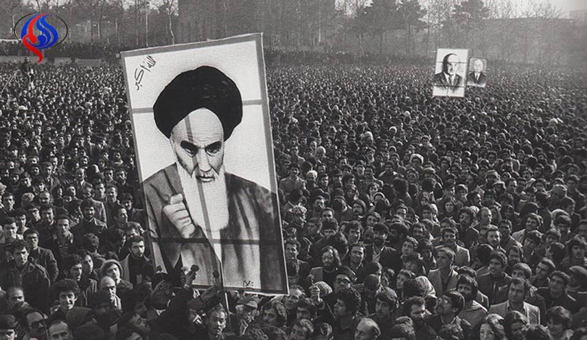 الشعب الايراني يواصل الاحتفال بالذكرى 39 لانتصار الثورة الإسلامية