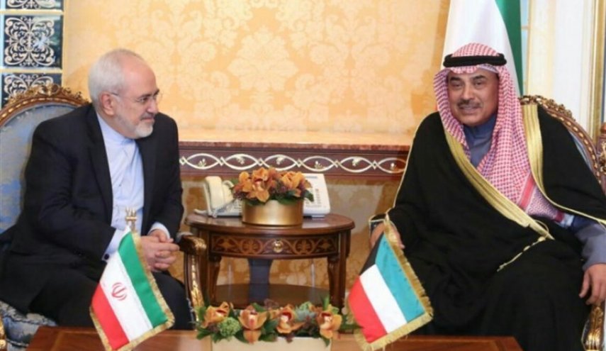 Zarif holds diplomatic meetings in Kuwait
