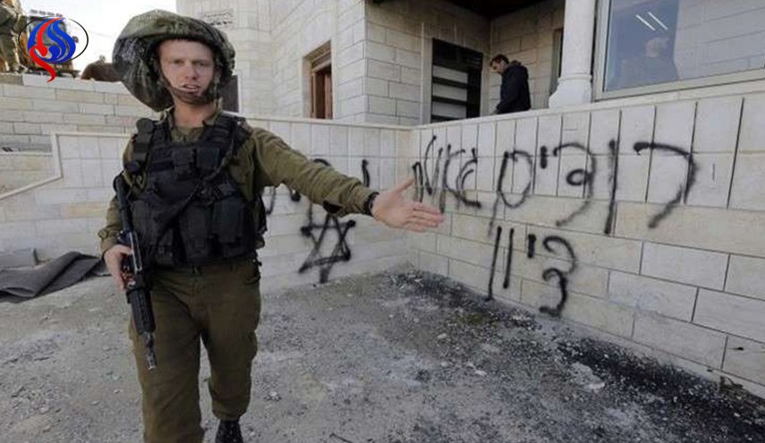 عصابة اسرائيلية تعتدي على ممتلكات فلسطينيين في نابلس