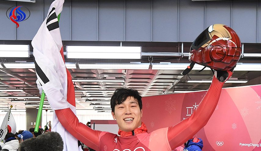 الكوري الجنوبي يون أول اسيوي يحرز لقب الزحافات الصدرية