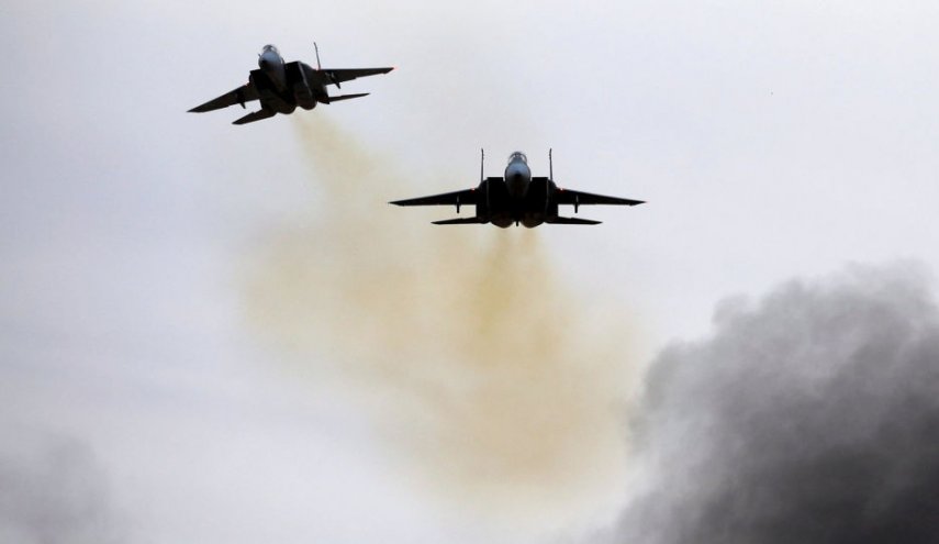 طيران الاحتلال الإسرائيلي يشن غارات على غزة