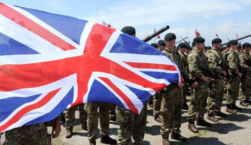 بريطانيا تنشر قواتها بالكويت بعد طلب للوجود الدائم